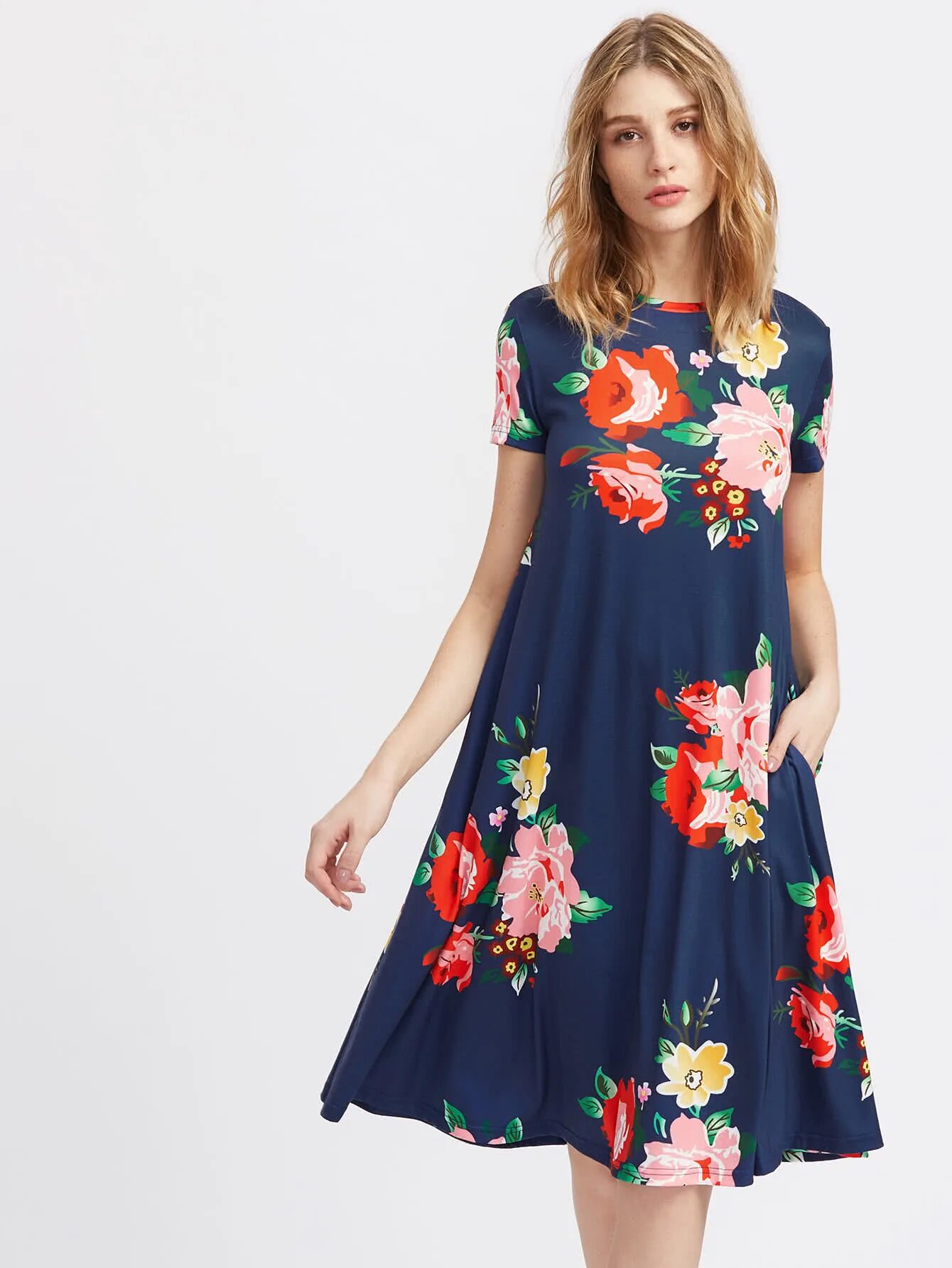 Платья с принтом фото Модное платье с карманами и цветочным принтом - купить Squper