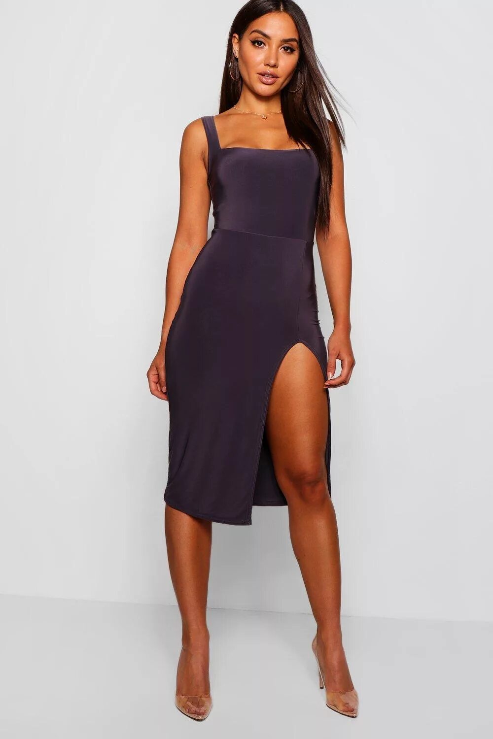 Платья с разрезами фото Обтягивающее миди-платье с разрезом и квадратным вырезом - купить Squper