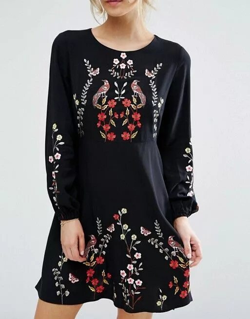 Платья с вышивкой фото New Look Petite Floral Embroidered Skater Dress Floral embroidered dress, Embroi