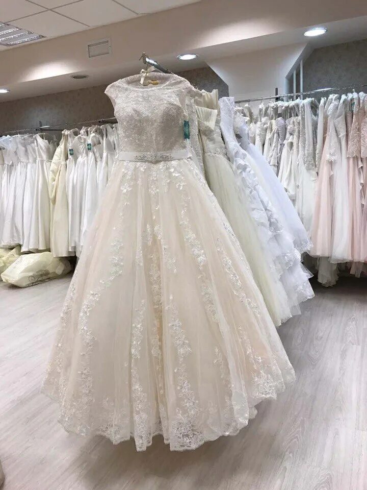 Платья саратов фото и цены Прокат платьев саратов