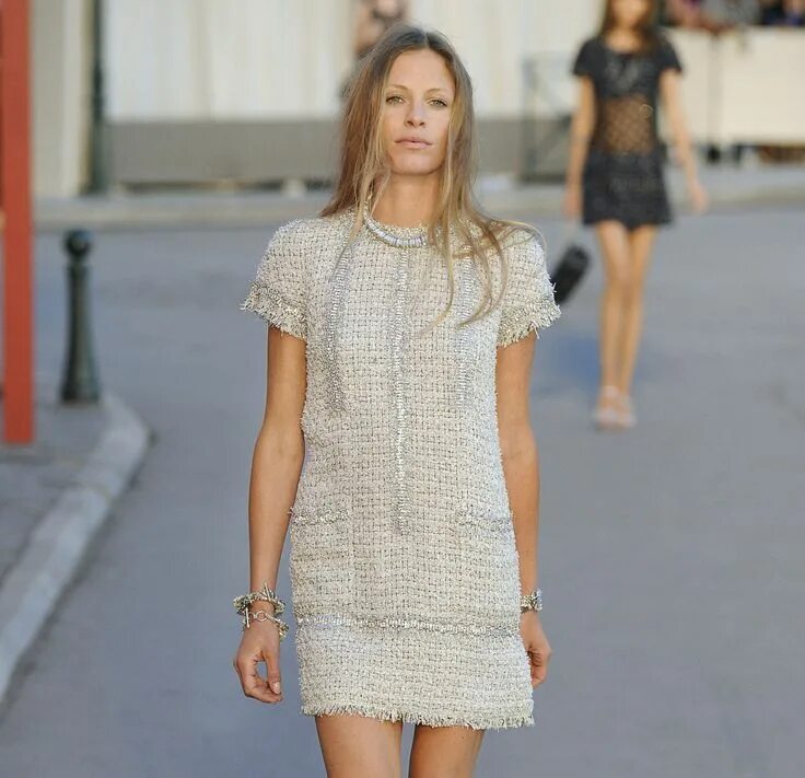 Платья шанель фото Новости Модные стили, Платья, Платье с коротким рукавом