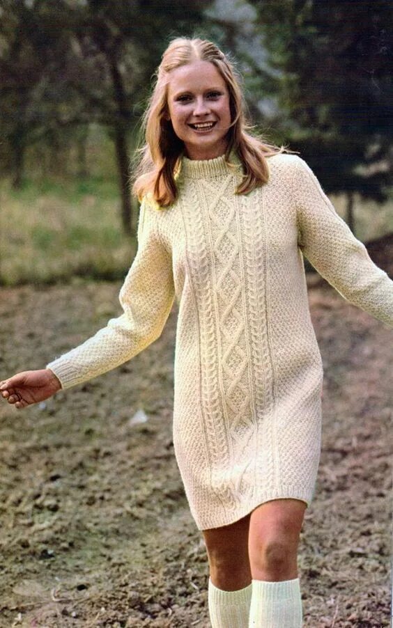 Платья спицами фото Вязание спицами Стиль ретро, Длинные свитера, Женские свитера