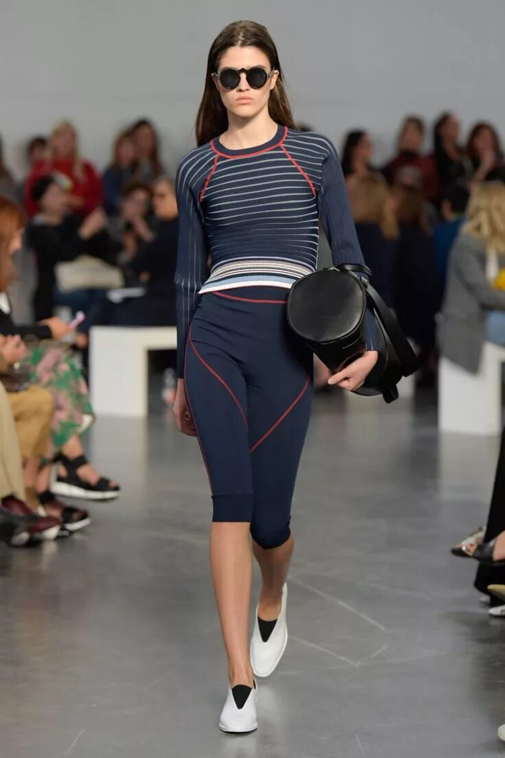 Платья спорт шик 2024 фото Sportmax Fashion, Sport outfits, Sportmax