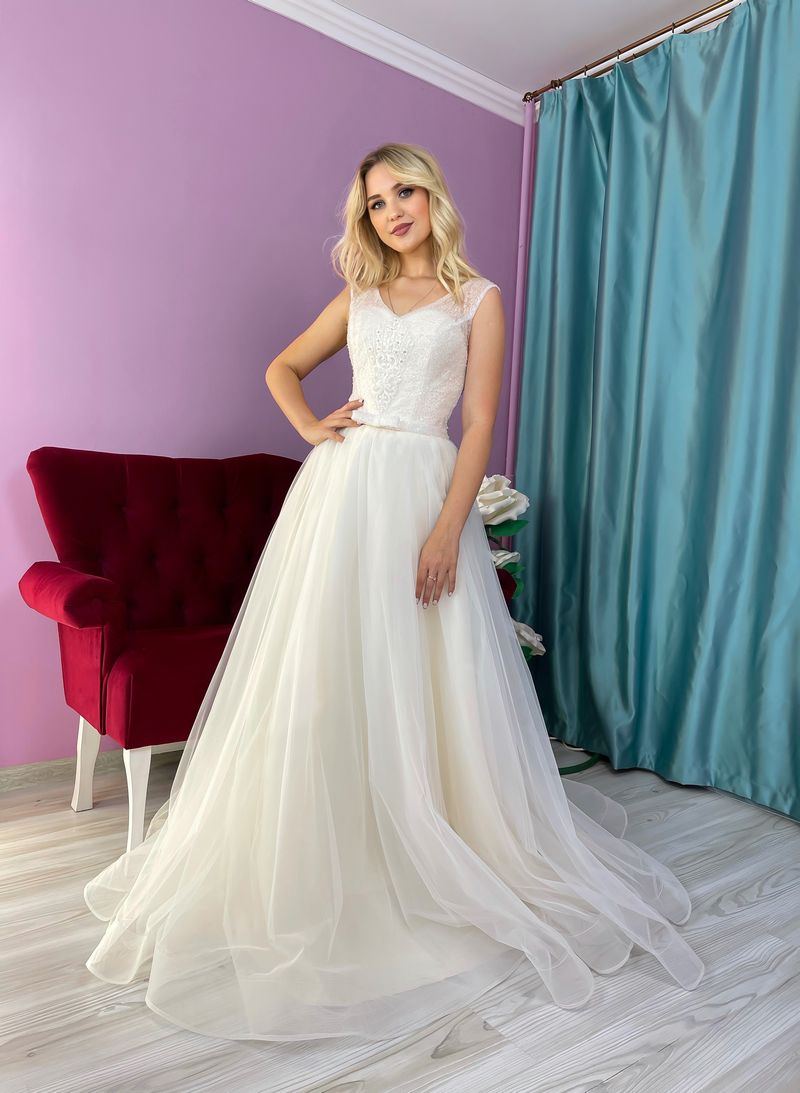 Платья свадебные недорого фото воронеже Недорогие свадебные платья Киприда свадебный салон Воронеж - фото, каталог плать