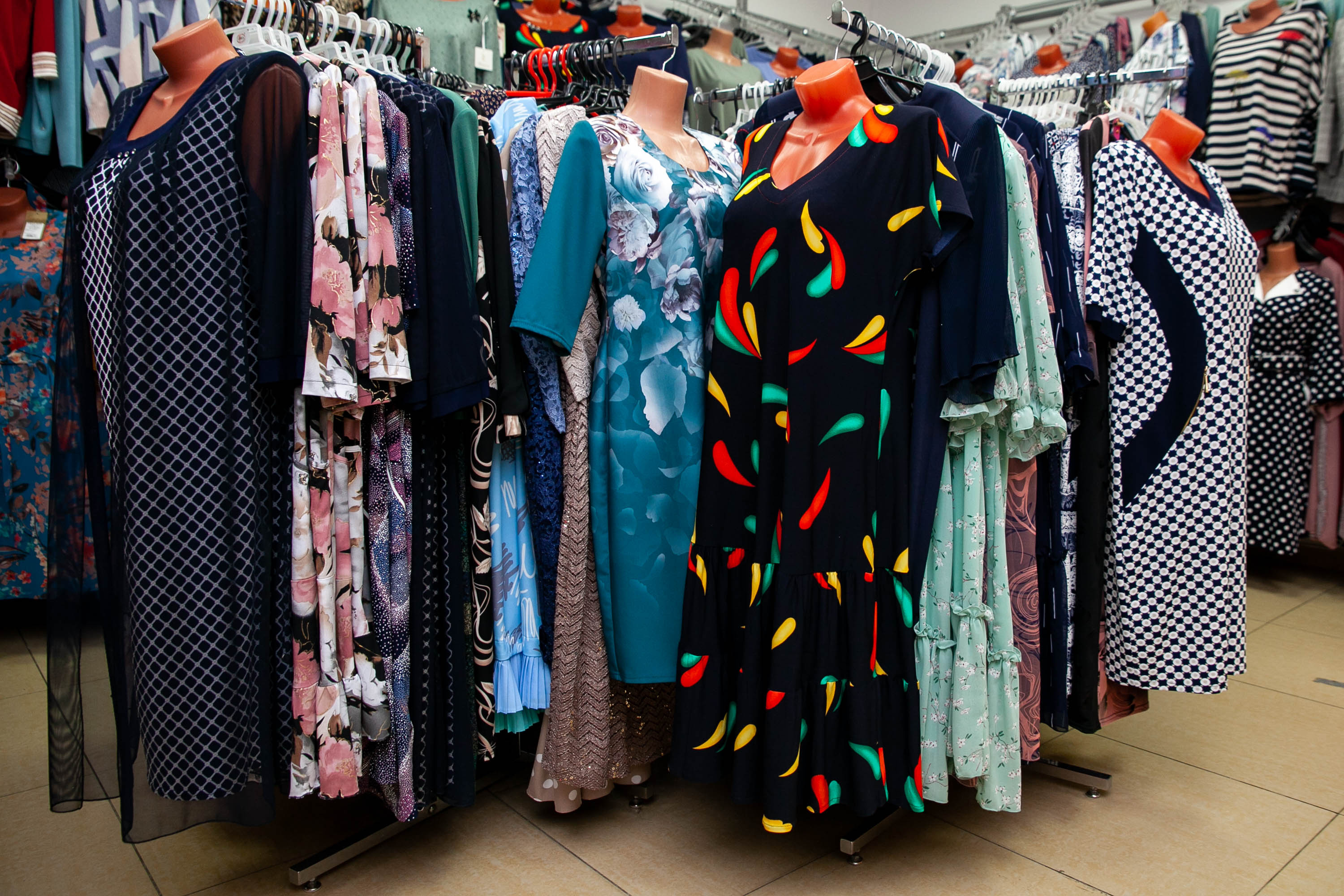 Платья тюмень цены фото Вечернее платье в тюмени недорого каталог Tim-Market.ru