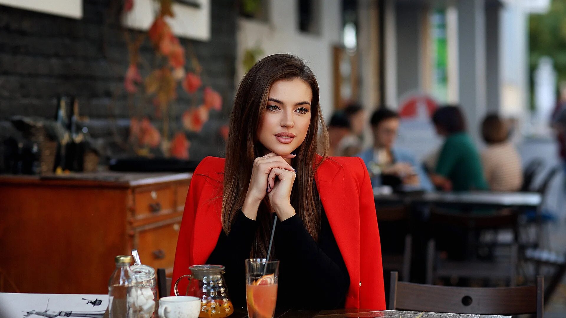 Платья в кафе фото Скачать обои Девушка, сидит, столик, Катерина, Dmitry Arhar, раздел девушки в ра