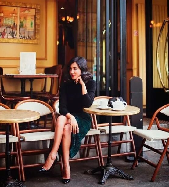 Платья в кафе фото BISTRÓ INSPIRADOR Café de la Paix, Les Deux Magots, Café de Flore... Los cafés s