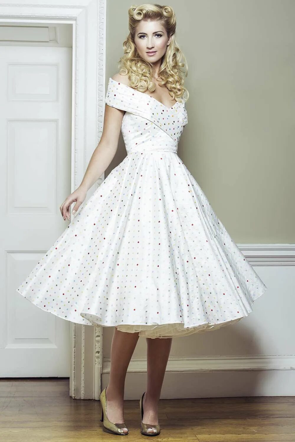 Платья в стиле 50 фото Модели платьев на свадьбу - найдено 89 фото