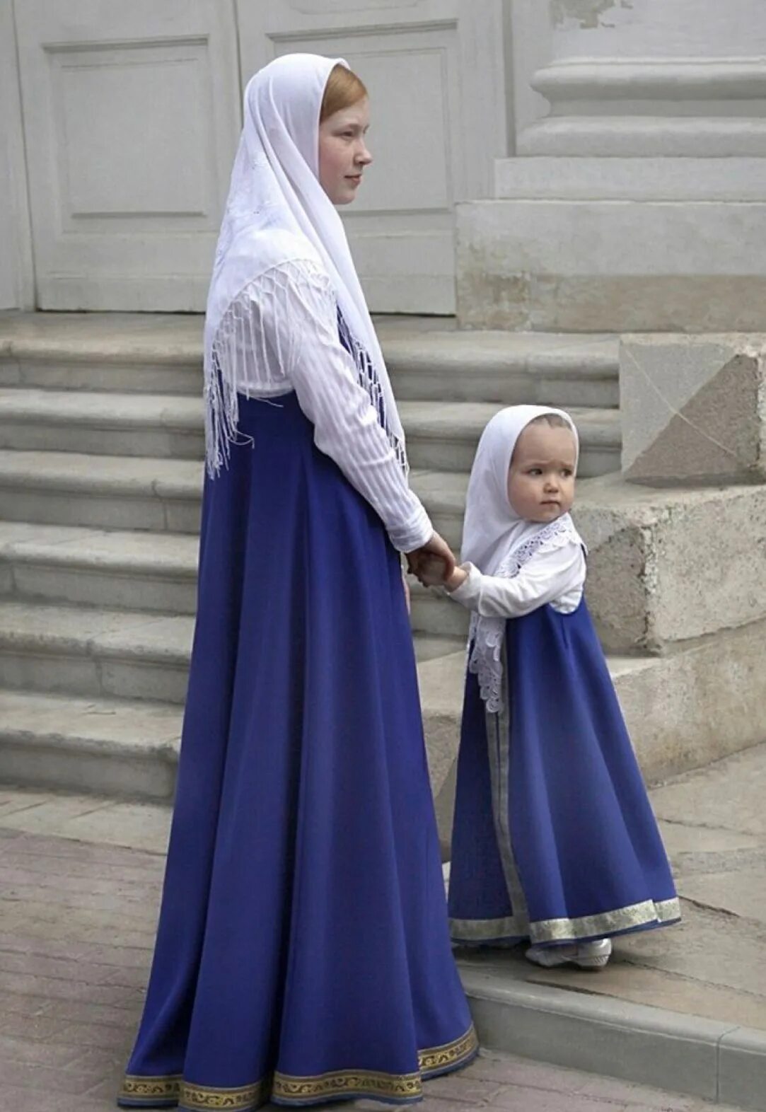 Платья в церковь фото Pin by Kim Davies on veils and hats and head scarves Christian veils, Catholic v