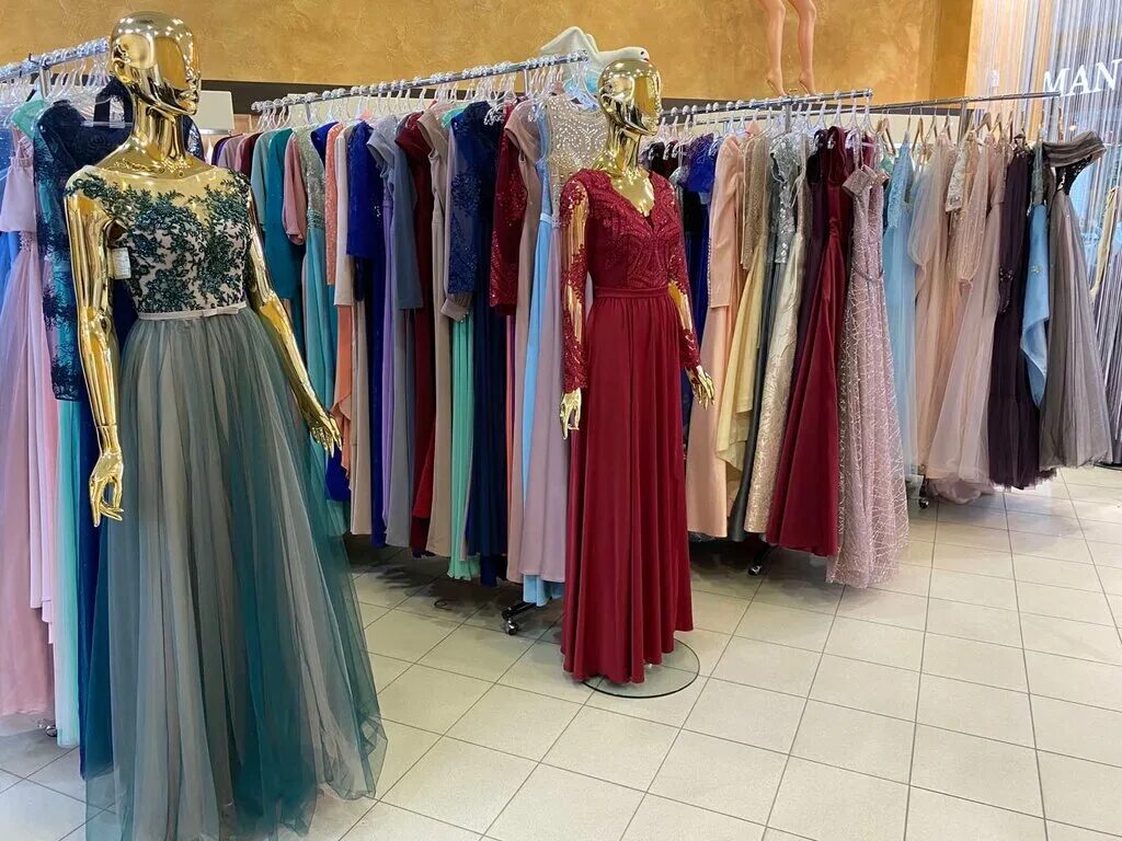 Платья в тюмени фото Салон свадебной и вечерней моды Кристалл, салон вечерней одежды, ул. 50 лет ВЛКС