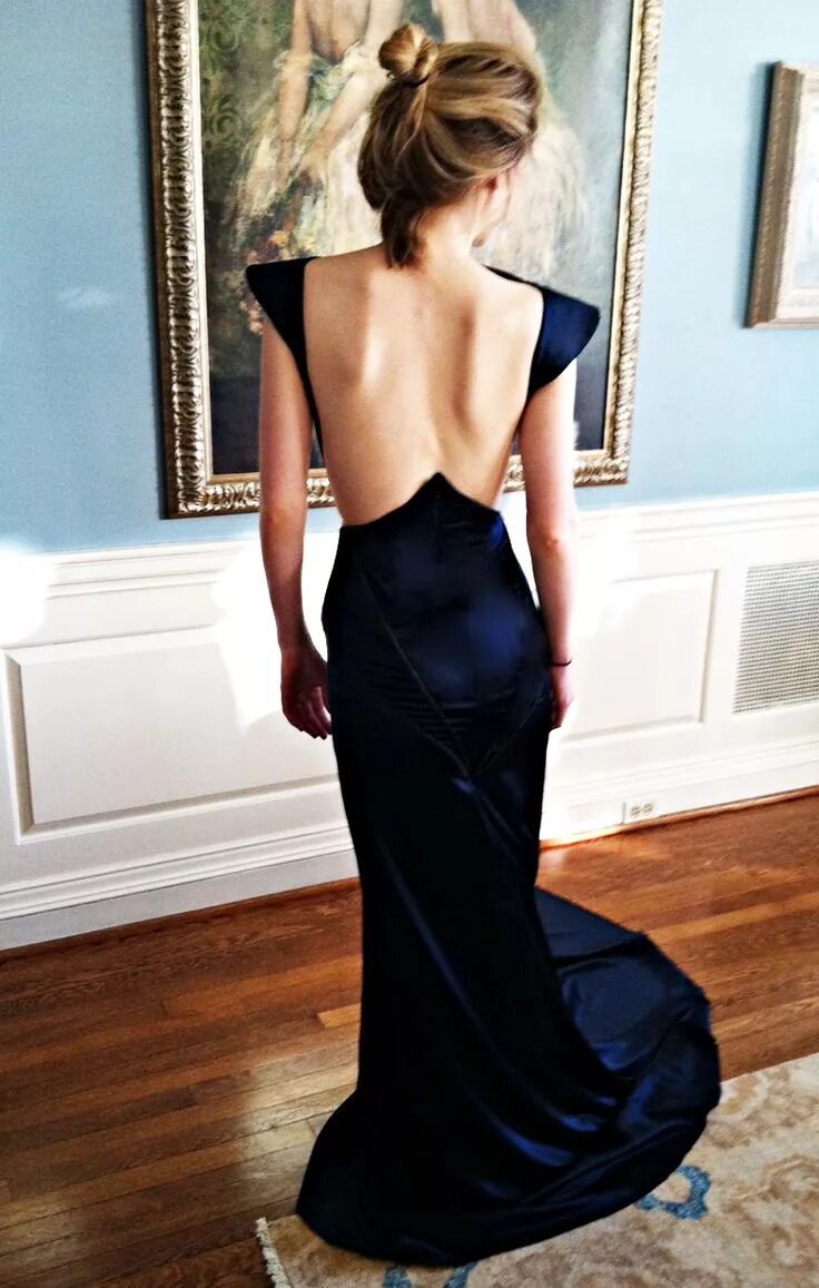 Платья вечерние фото спина Pin by Lucia Beltran on Look Ma, no back!!! Fashion, Style, Dresses