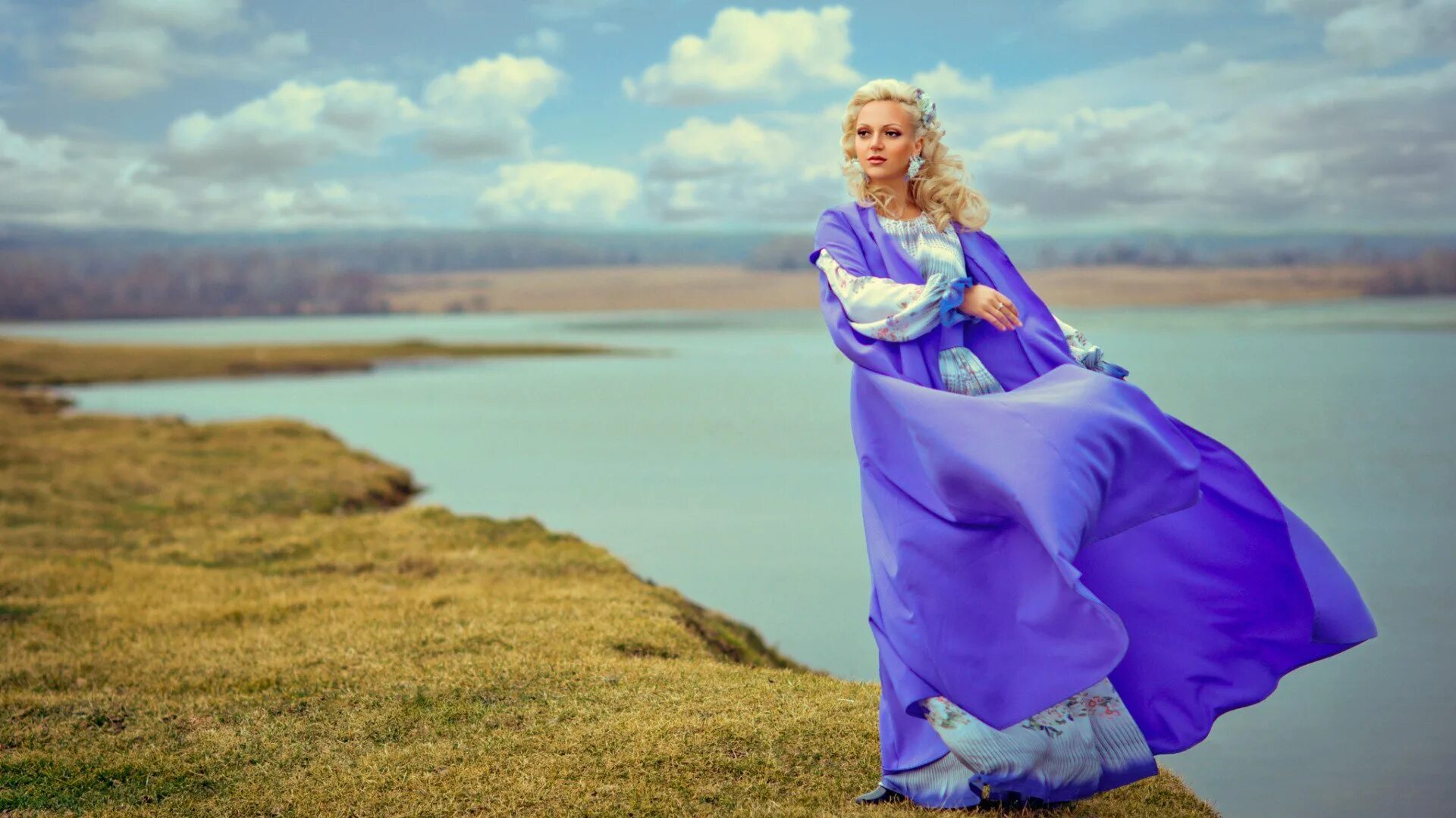 Платья ветер фото Ветер девушки в платьях - 84 фото