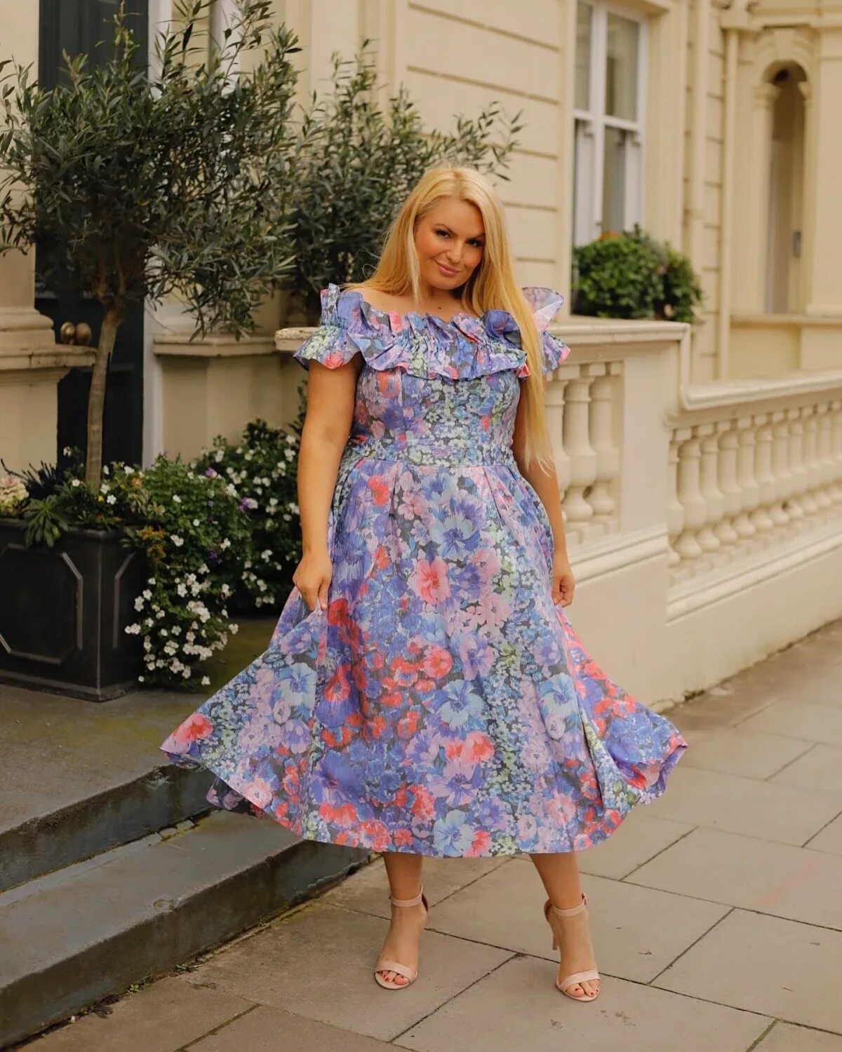 Платья женские летние 2024 фото Quelle robe porter quand on a du ventre en 2024 ? Astuces des stylistes en vogue