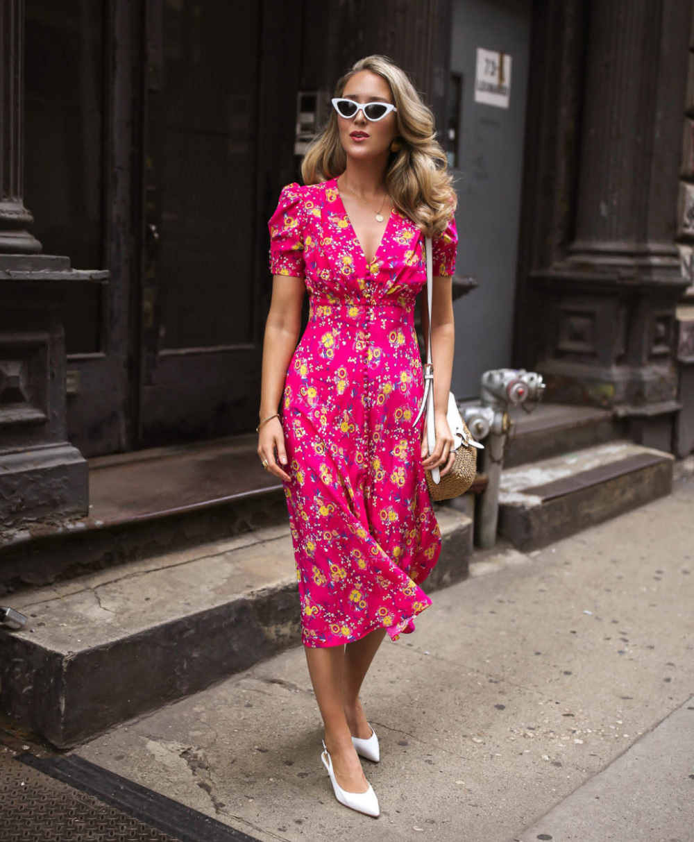 Платья женские стильные модные фото The Pink Dress That Makes Summer Last Forever MEMORANDUM Fashion, Dress, Fashion