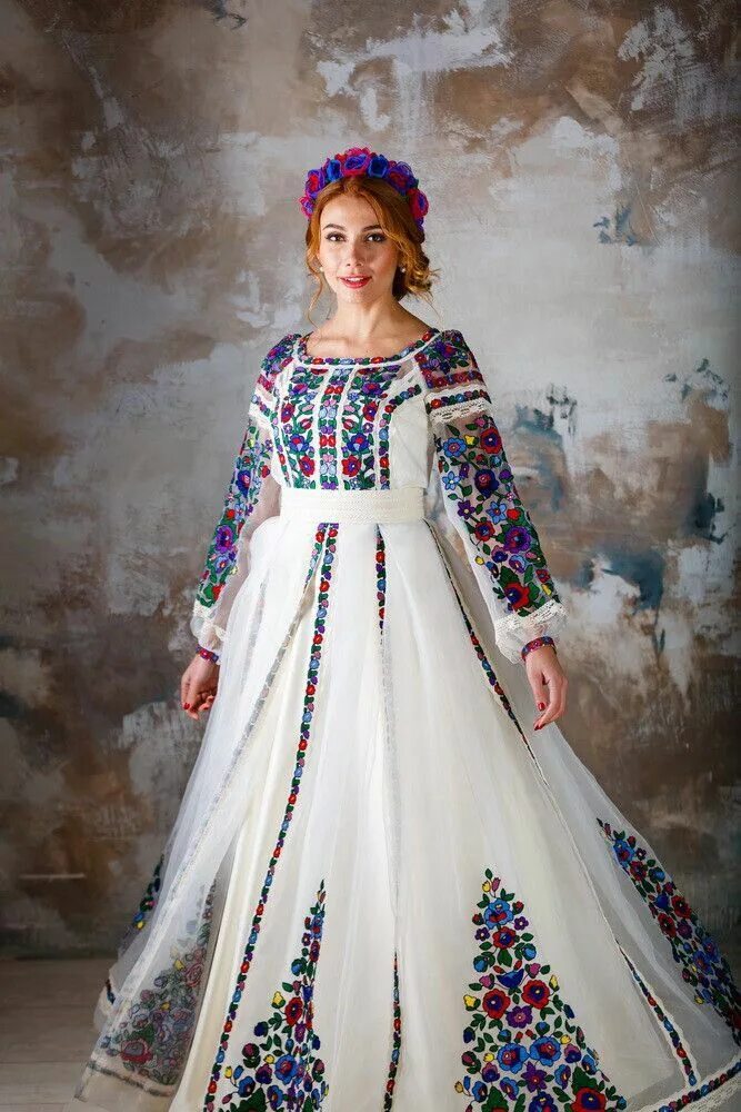 Платья женские в народном стиле Pin on Русские мотивы - славянский стиль. High fashion dresses, Stylish dresses 