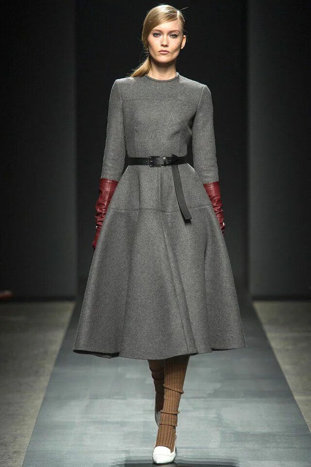 Платья зима фото Ports 1961 - Fall 2013 Ready-to-Wear Catwalk dress, Winter dresses, Runway fashi