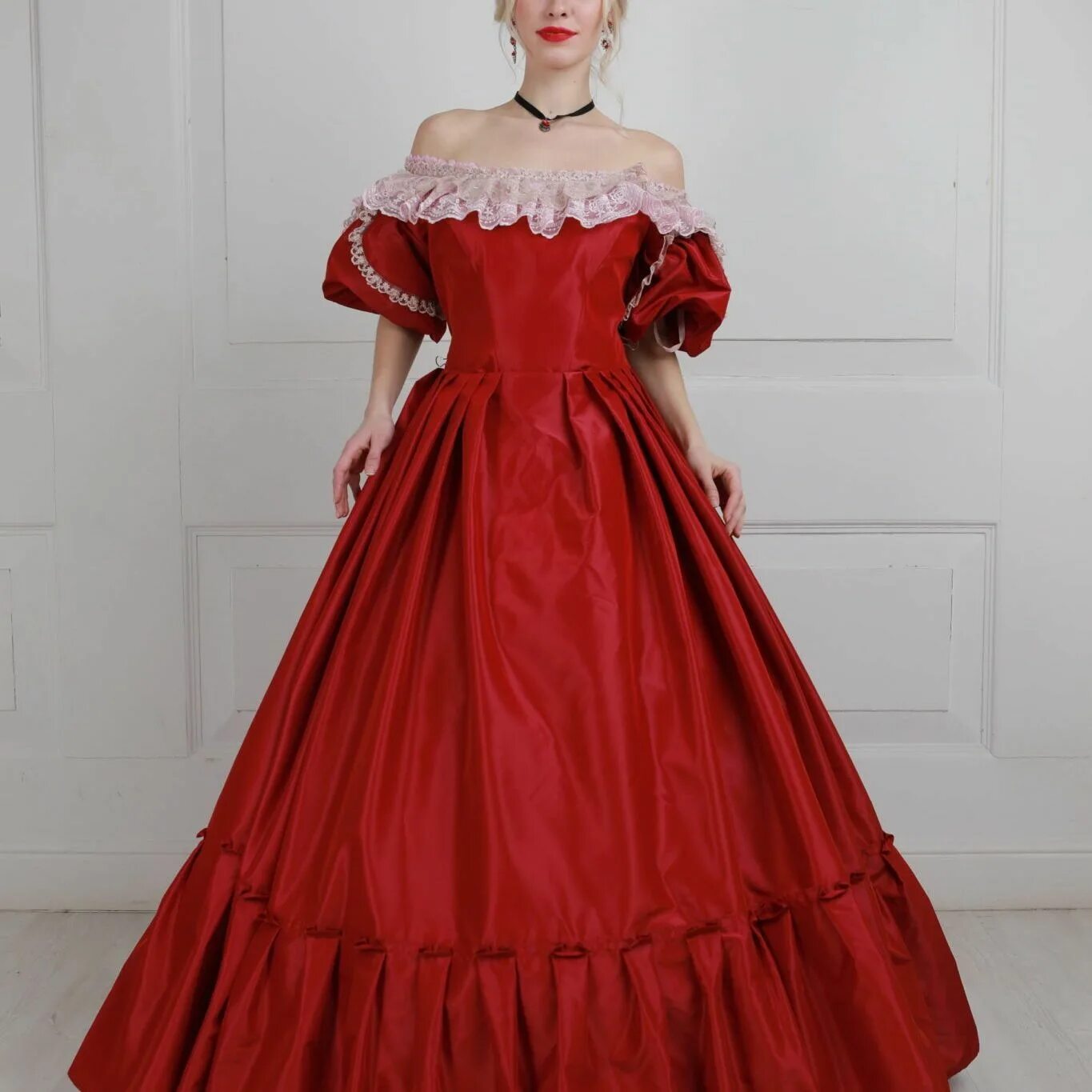 Платьях века фото россия Бальное платье 19 век малиновое - прокат от 3500 руб. Москва