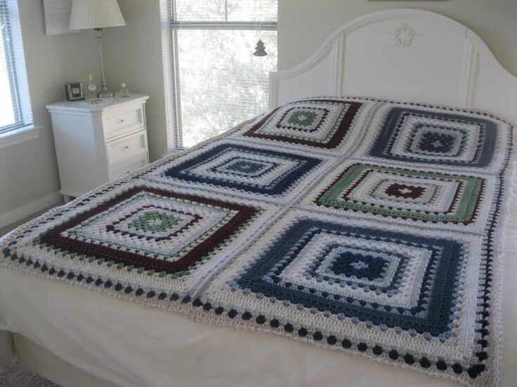 Плед крючком фото схемы Giant granny square afghan pattern by Daria Nassiboulina Crochet quilt, Granny s