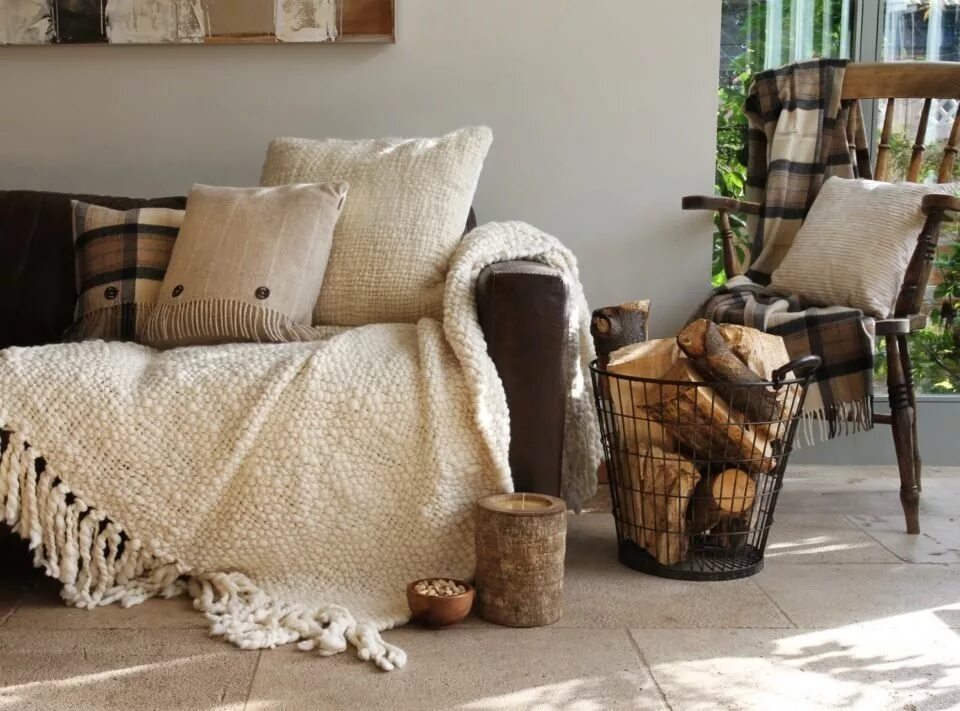 Плед в интерьере гостиной Как создать в гостиной атмосферу хюгге - INMYROOM