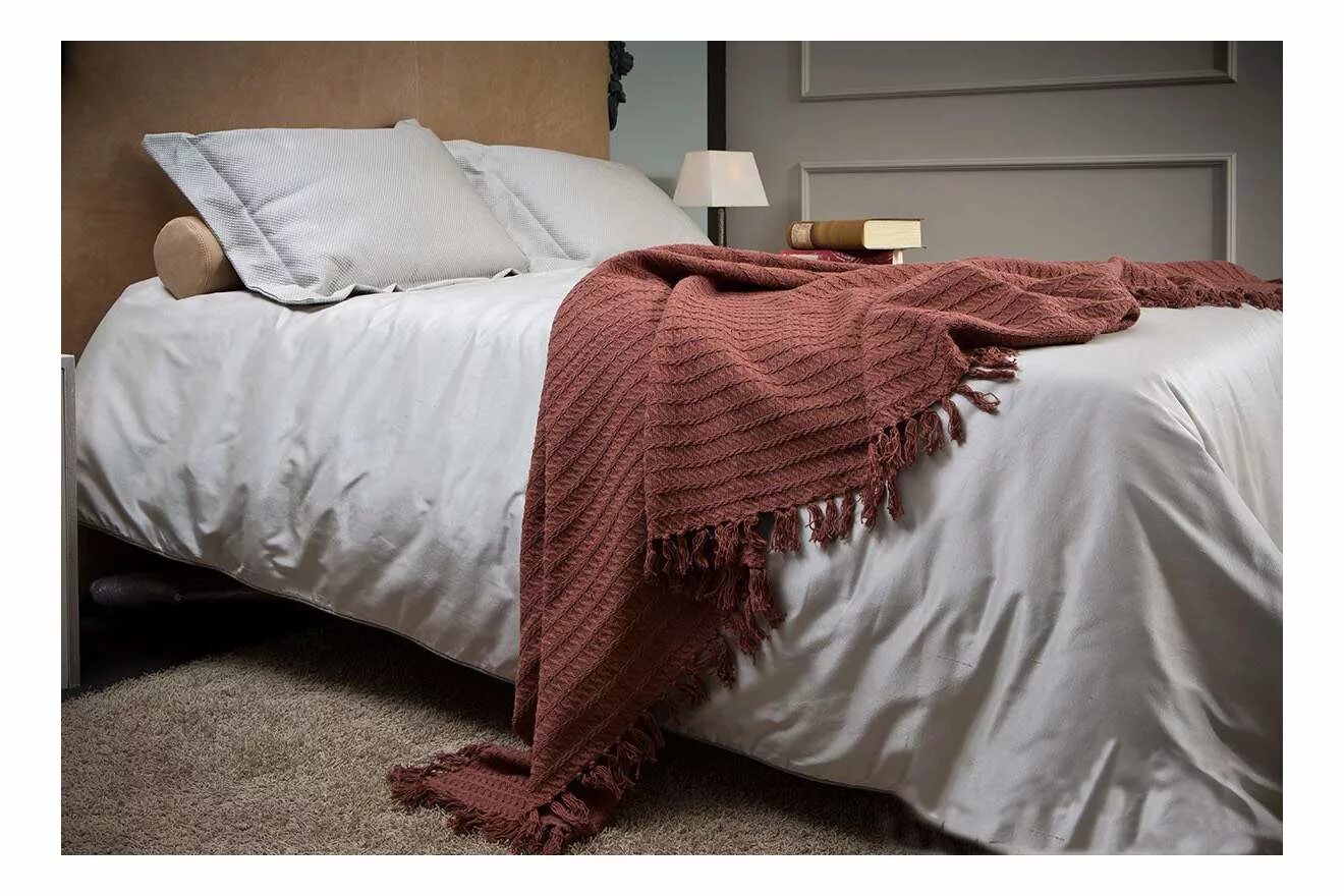 Плед в спальню фото Покрывало Arloni Кантри 160 х 220 см шоколадный - купить в Москве, цены в интерн