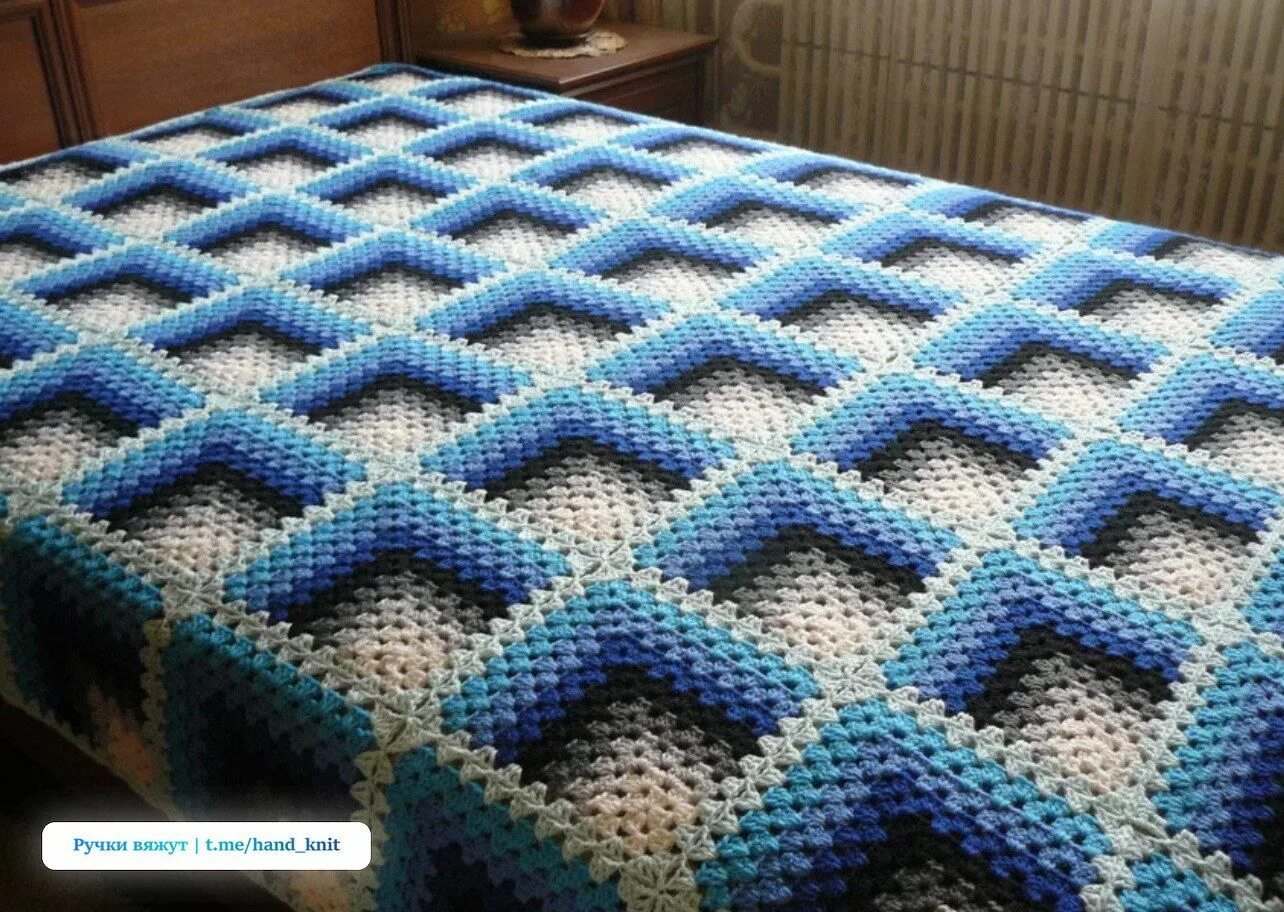 Пледы 3д крючком со схемами 3D идея для вязаного пледа Coperte