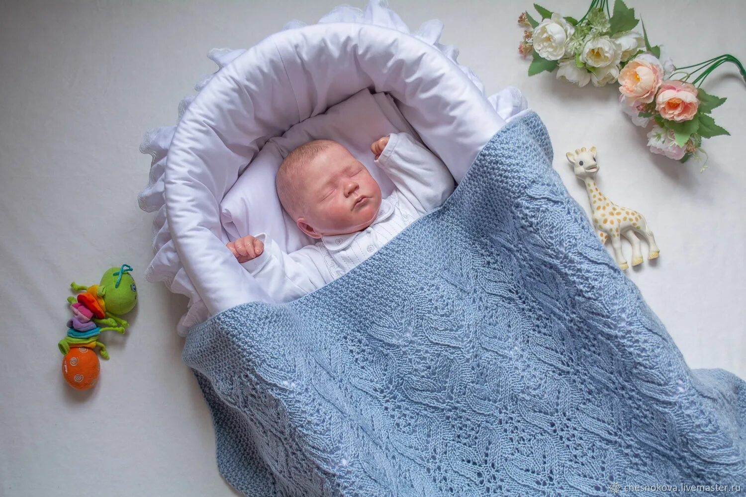 Пледы для новорожденных схемы фото Вязанный плед для новорожденного.Плед на выписку в интернет-магазине Ярмарка Мас