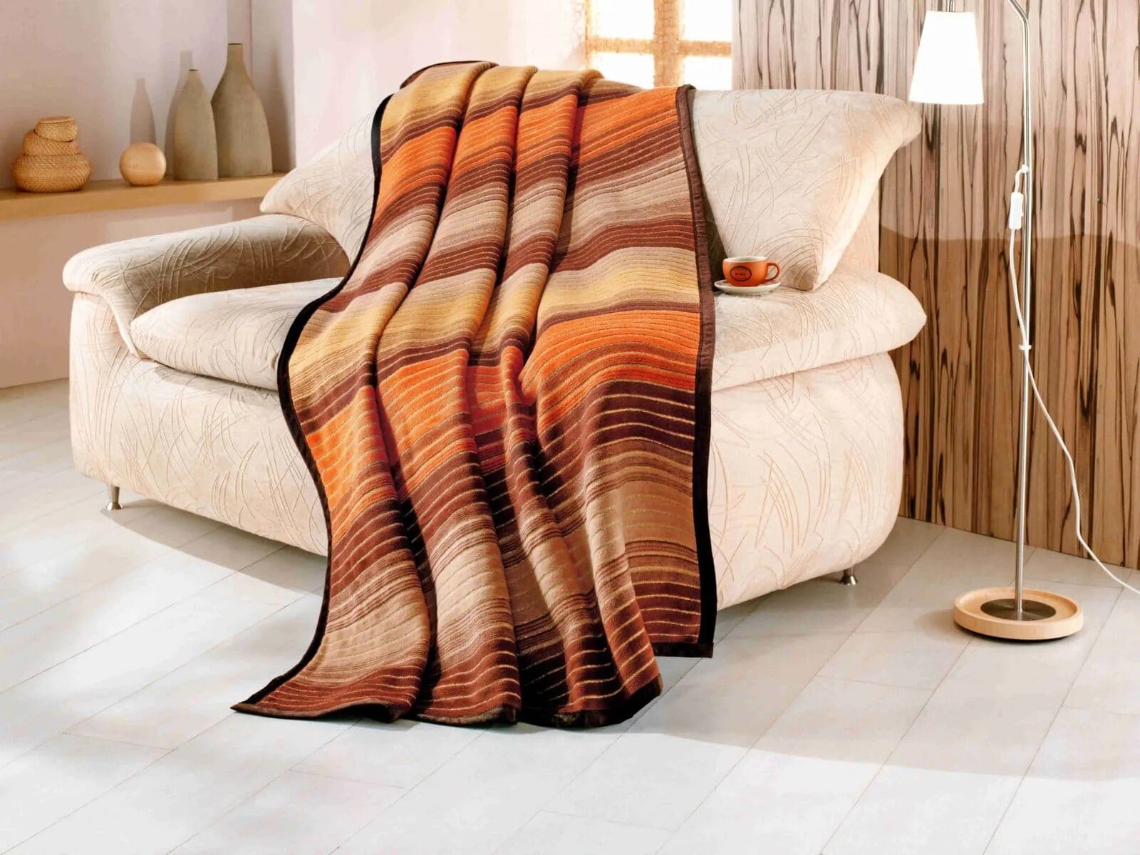 Пледы в интерьере фото Подкладка для покрывала на кровать