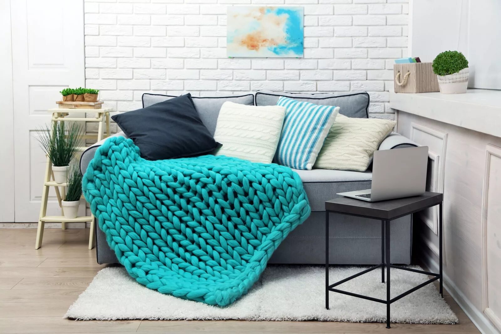 Пледы в интерьере фото Покрывало на диван: 70+ фото в интерьере, идеи красивого оформления