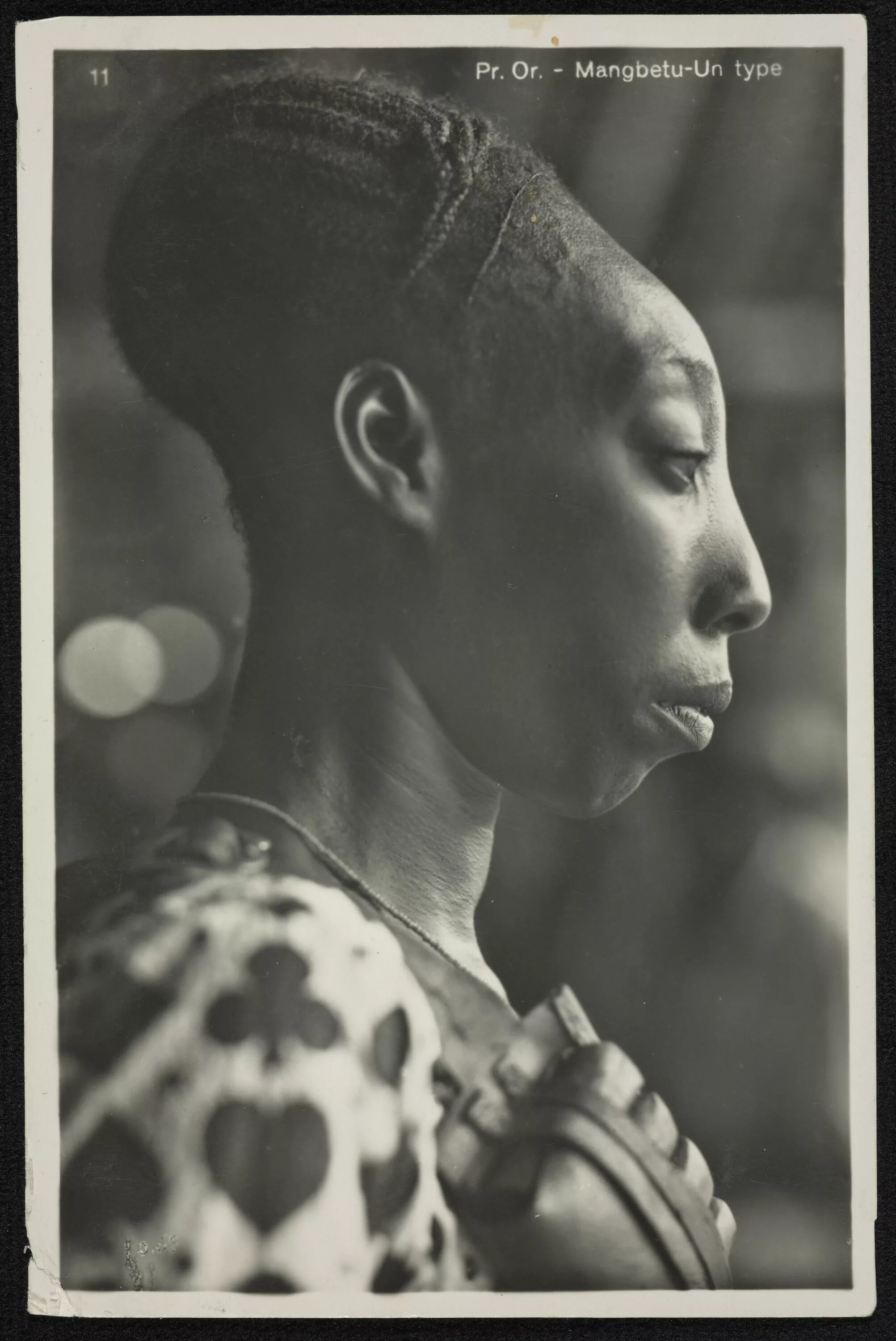 Племя мангбету удлинение черепа фото File:Kazimierz Zagórski - Mangbetu woman.jpg - Wikipedia