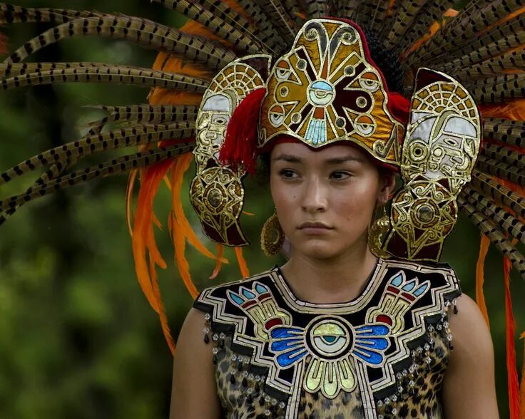 Племя майя фото Images For Aztec People Aztec clothing, Aztec costume, Aztec culture