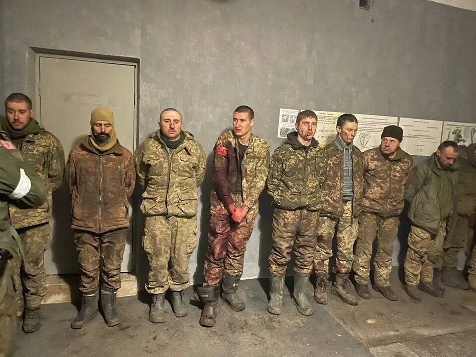 Пленные русские на украине сегодня фото Находящиеся в РФ украинские военнопленные рассказали о судьбе отказников в ВСУ -