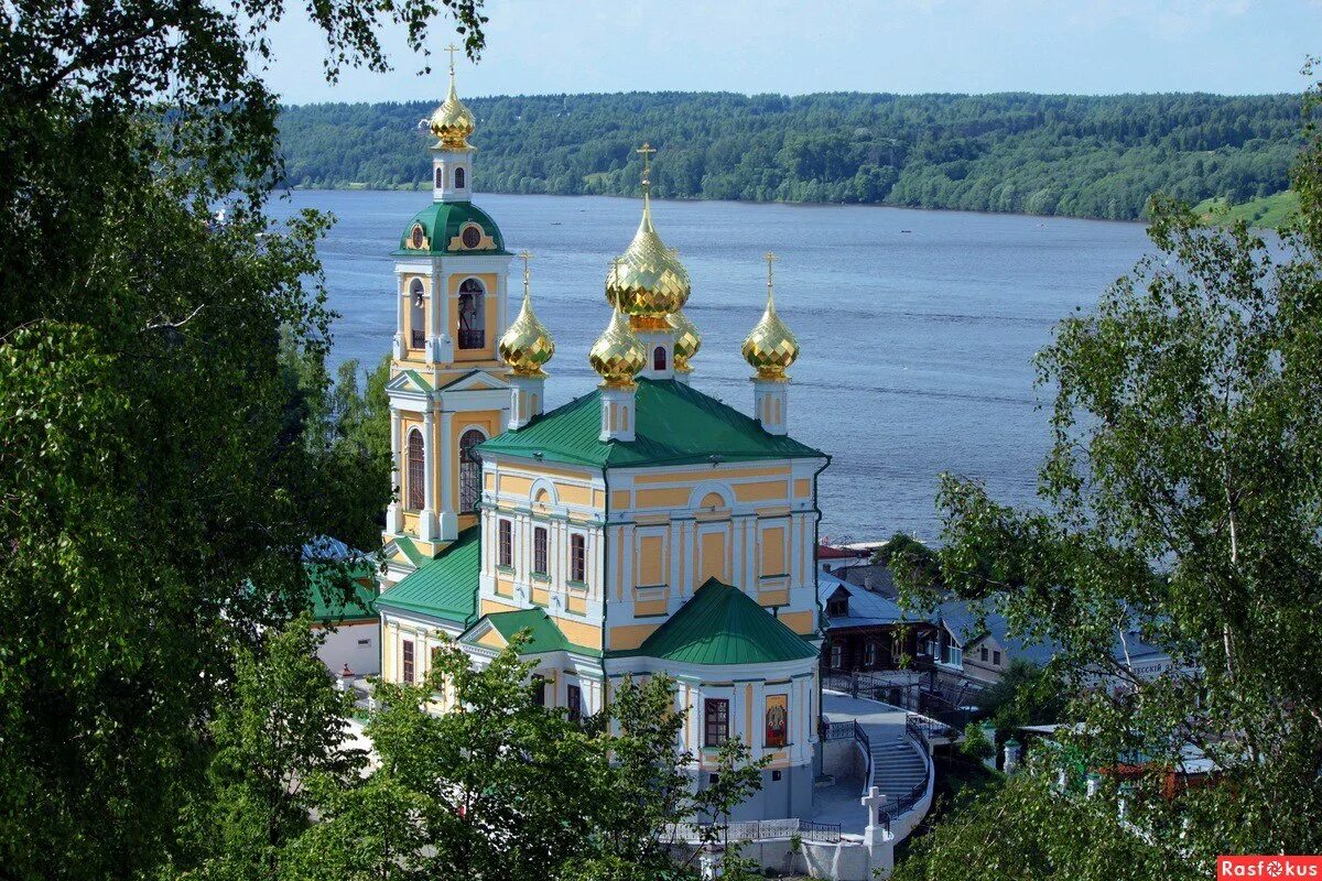 Плес достопримечательности фото и описание Плёс. Церковь Воскресения Христова