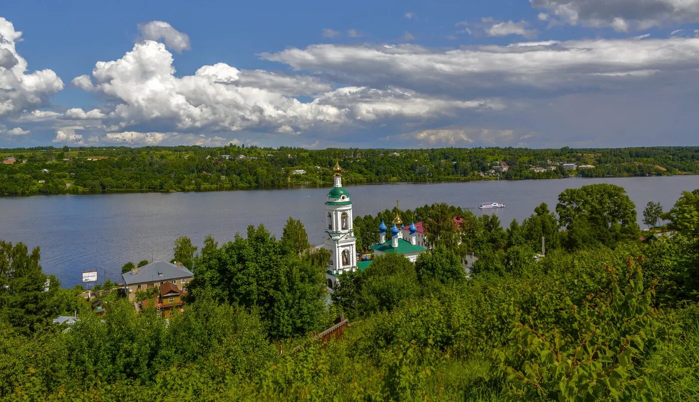 Плес на реке фото Волжское раздолье / лето, Волга, Плес гора Левитана