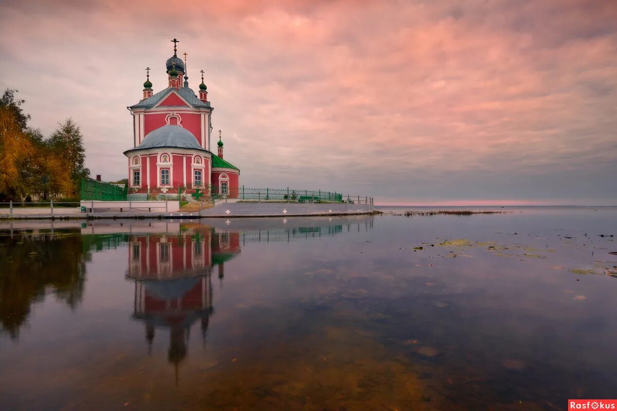 Плещеево озеро переславль фото В Плещеевом озере запретили ловить леща - МК Ярославль