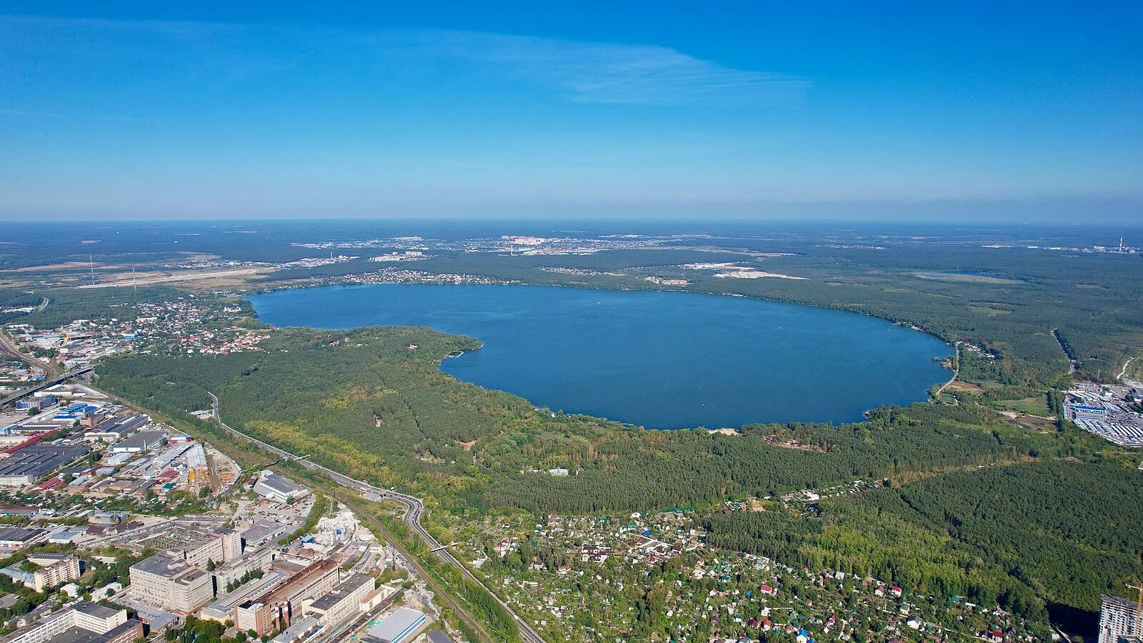 Плесовских екатеринбург фото Файл:Shartash Lake (August 2022) - 2.jpg - Википедия