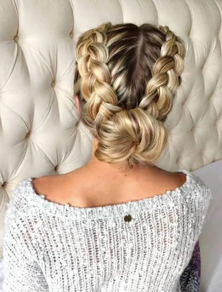 Плетем красивые прически Image about hair in H A I R S by Zoé on We Heart It Braided hairstyles updo, Bra