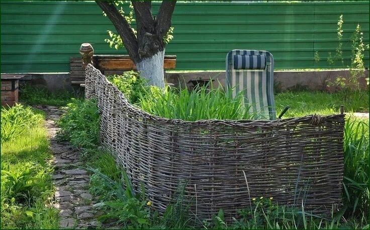 Плетень своими руками для дачи из веток Плетень из ивы своими руками: плетение забора