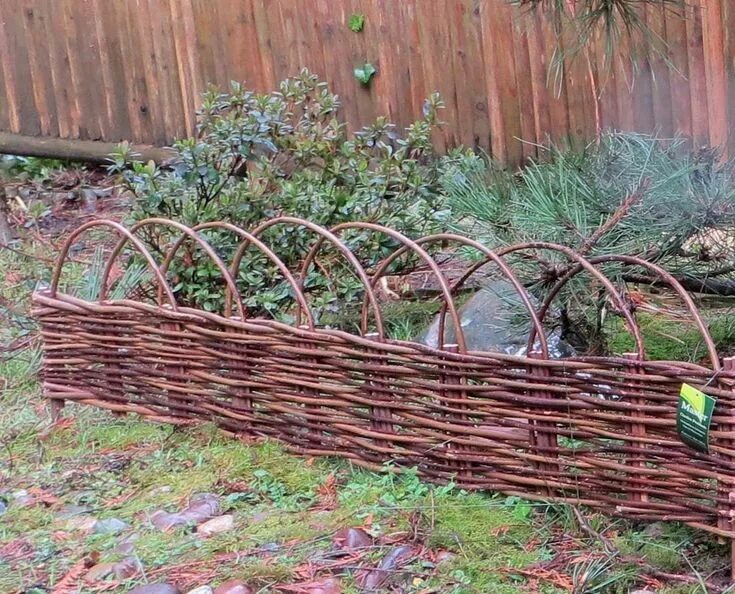 Плетень своими руками для дачи из веток Woven Willow Edging with Arc Top 16" H x 47" L 4 Pack European garden, Outdoor g