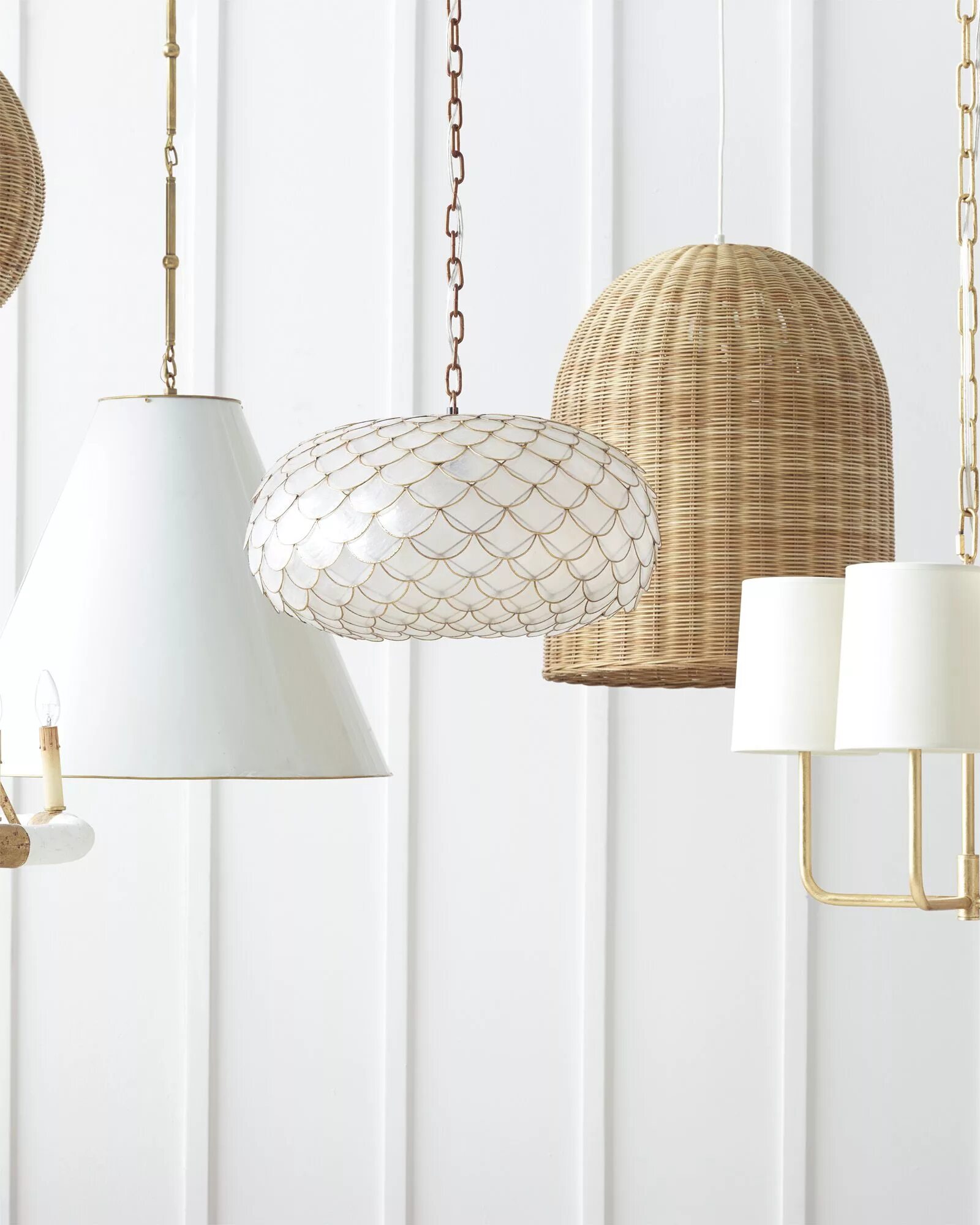 Плетеная люстра в интерьере Gorgeous lighting! From the cone pendant to the capiz scalloped chandelier to th