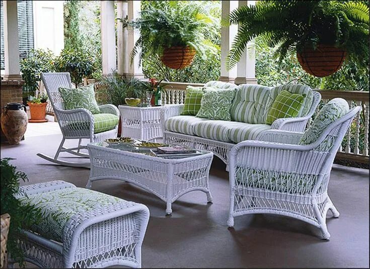 Плетеная мебель фото White Wicker Patio Furniture Look more at http://besthomezone.com/white-wicker-p