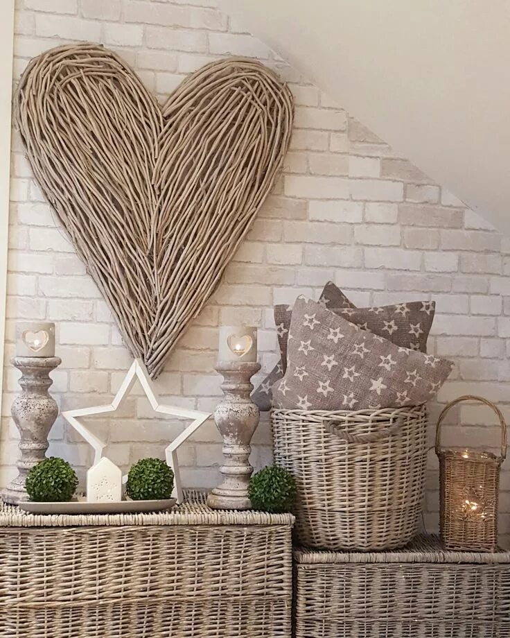 Плетеная стена в интерьере Trunks...baskets...extra large wicker heart...our best sellers.. Indoor wicker f