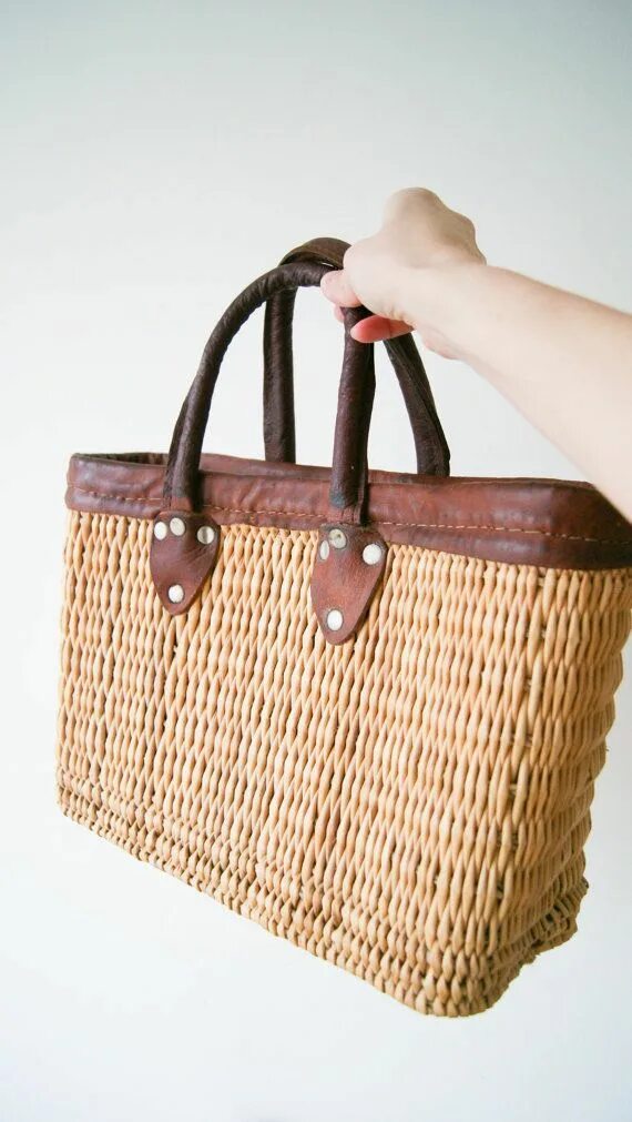 Плетеная сумка фото Straw Bag. Vintage Tote Bag. Woven Wicker Straw Market Tote. Etsy Straw bag, Vin