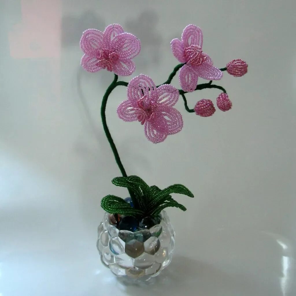 Плетение из бисера орхидеи фото Орхидея из бисера своими руками - найдено 81 фото