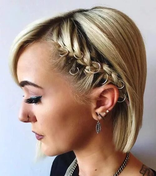 Плетение коротких волос фото braid asymmetrical bob Prom hairstyles for short hair, Braids for short hair, Po