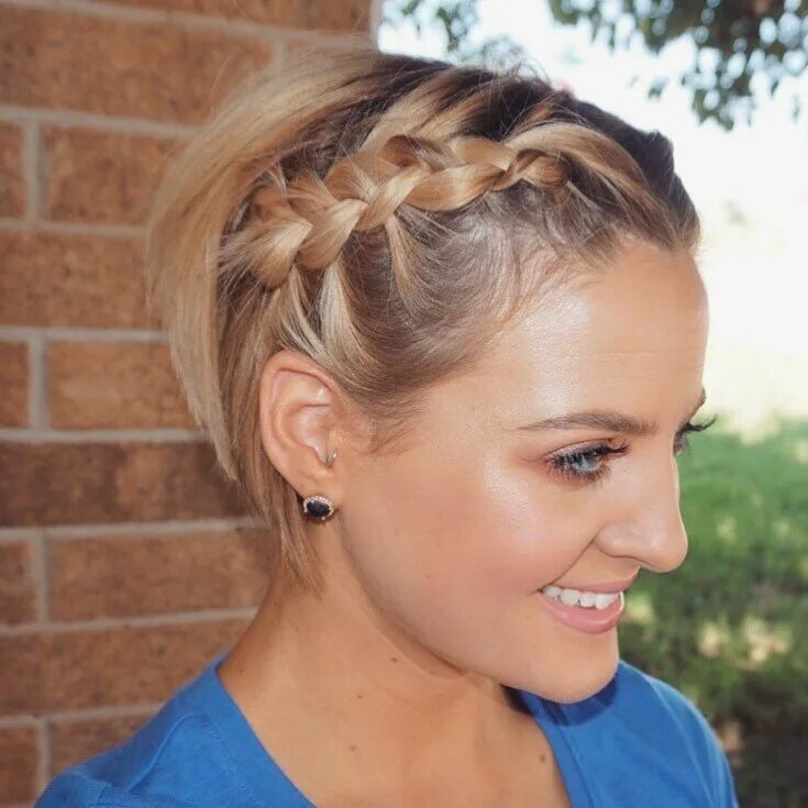 Плетение коротких волос фото Pigtail' dutch braids! #shorthairstyles #bobundercut #shorthairinspo Haircuts fo