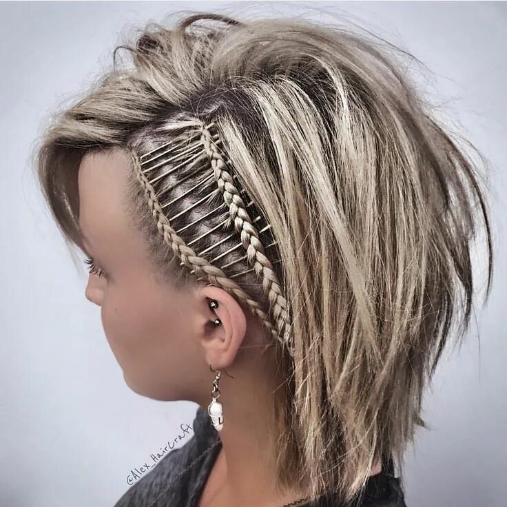 Плетение коротких волос фото Pin on pelos bellos Braids for medium length hair, Side braid hairstyles, Braids