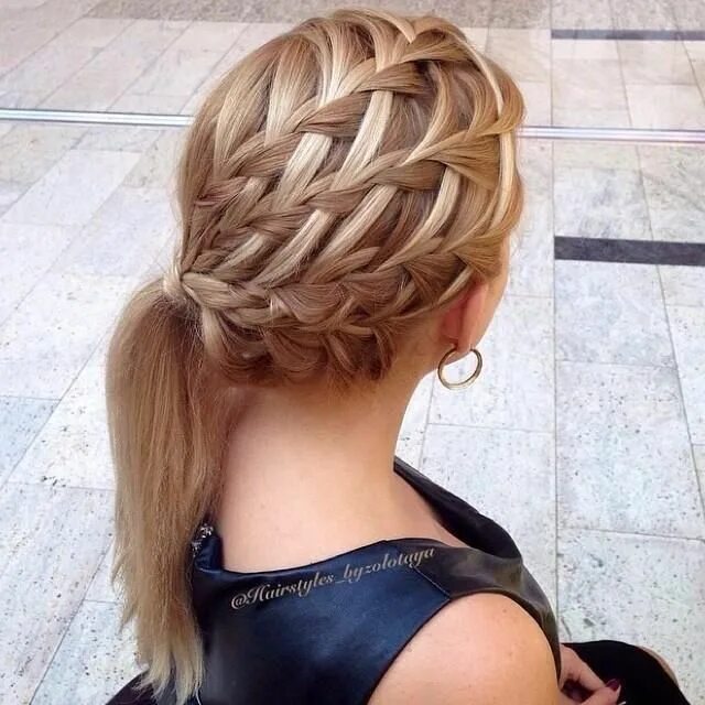 Плетение косичек на средние волосы фото fecbek official on Twitter Cool hairstyles, Long hair styles, Hair