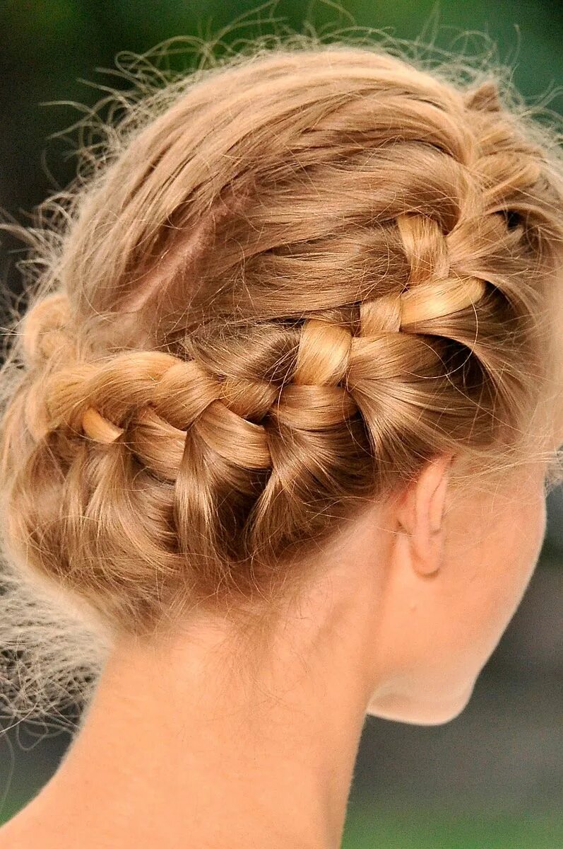 Плетение косичек на средние волосы фото Épinglé sur BEAUTY