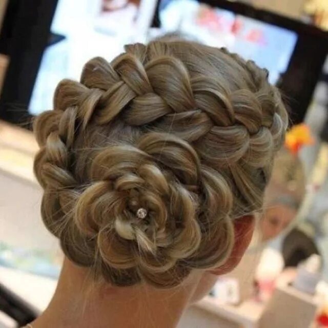 Плетение косы прически на длинные волосы Do Not Attempt These Insane Braids Without A Professional Long hair styles, Brai