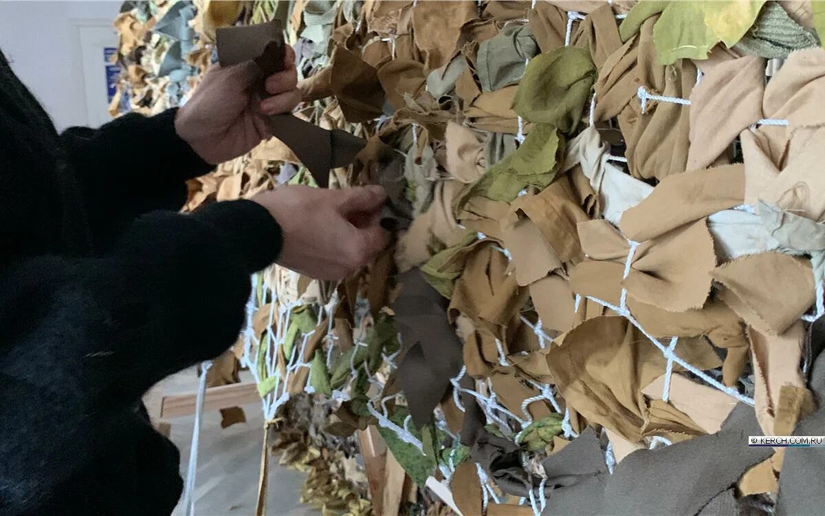 Плетение маскировочной сети схема и описание Из Нижневартовска в зону СВО отправлено больше 170 маскировочных сетей Новости С